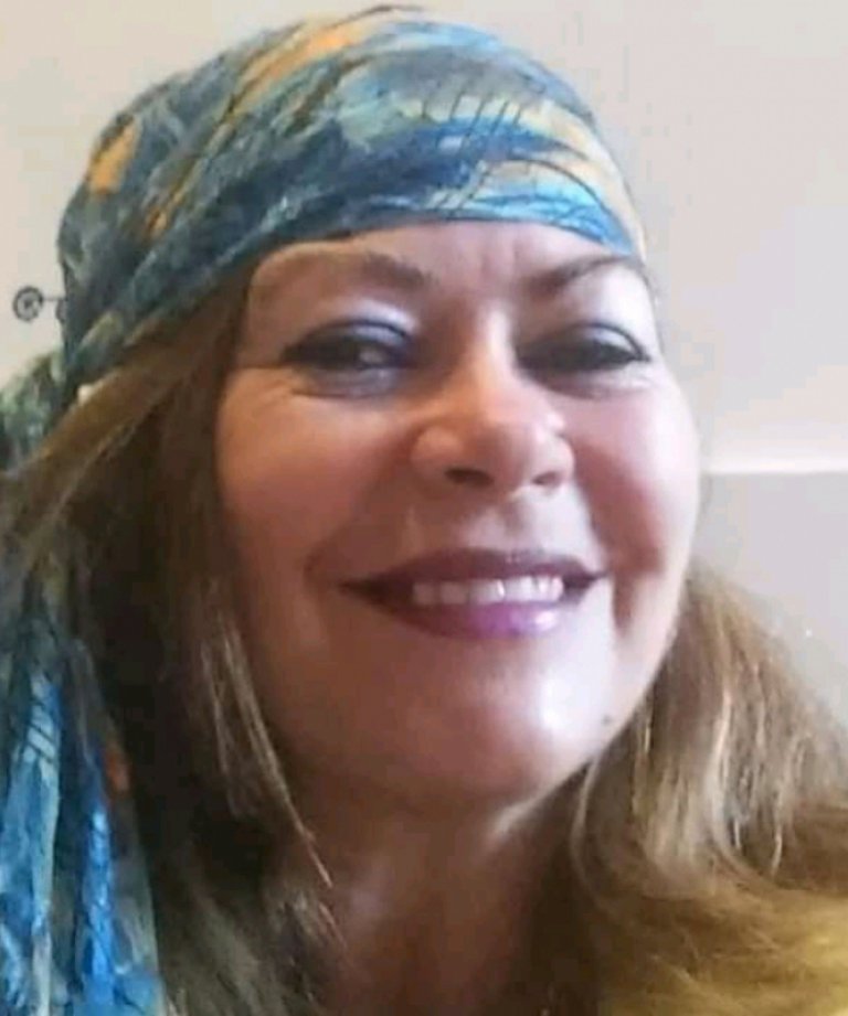 ZAYRA BRUXA NATURALISTA
